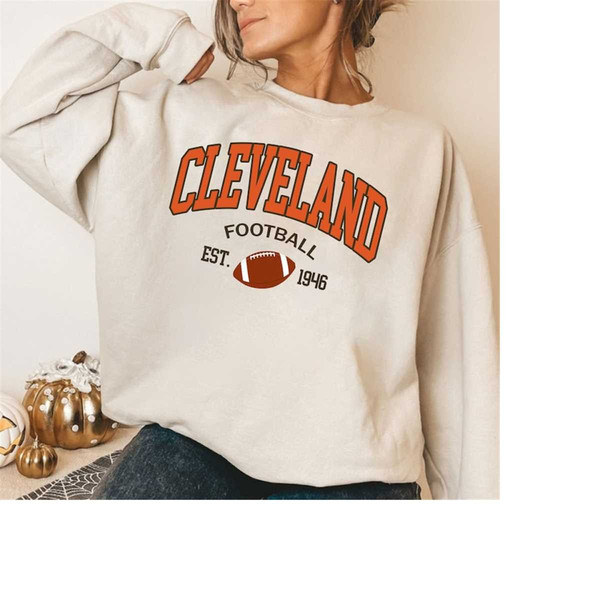 MR-9102023113337-cleveland-football-sweatshirt-cleveland-browns-shirt-image-1.jpg