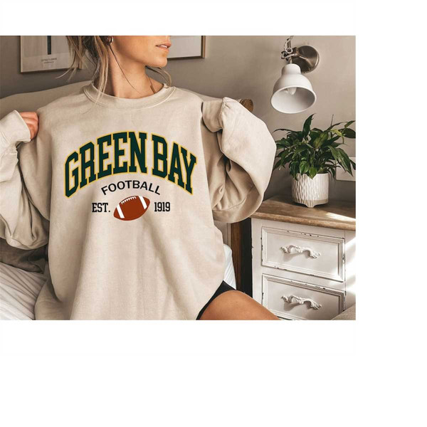 MR-9102023134857-green-bay-football-sweatshirt-green-bay-sweatshirt-vintage-image-1.jpg