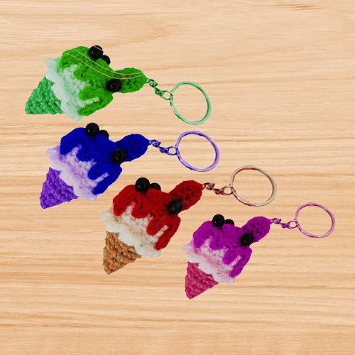 crochet ice cream keychain pattern