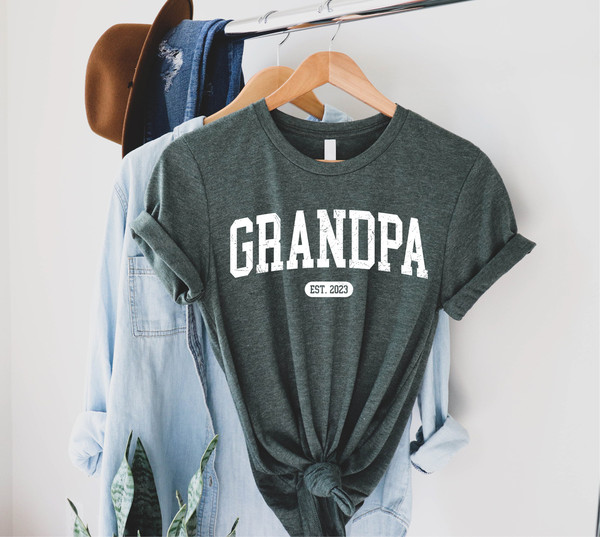 Personalize Grandpa Gift Shirt, Fathers Day Shirt, New Grandpa Shirt, Abuelo Shirt, Daddy Shirt, New Father Shirt, Fathers Day Gif - 1.jpg
