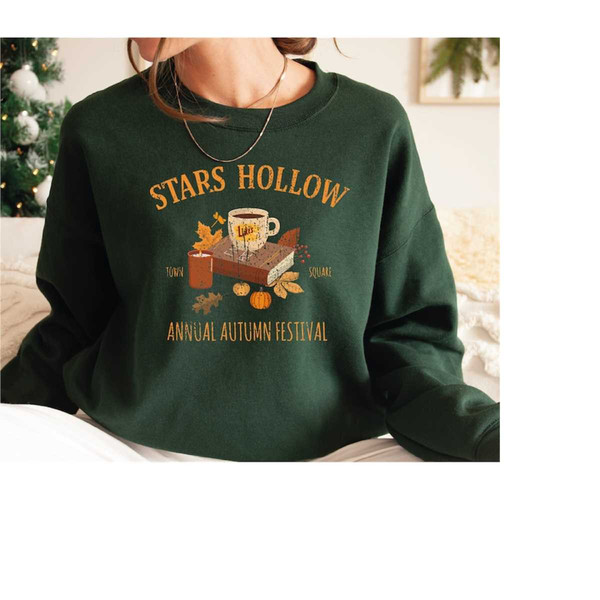 MR-27102023135025-lukes-diner-stars-hollow-sweatshirt-and-hoodie-retro-image-1.jpg