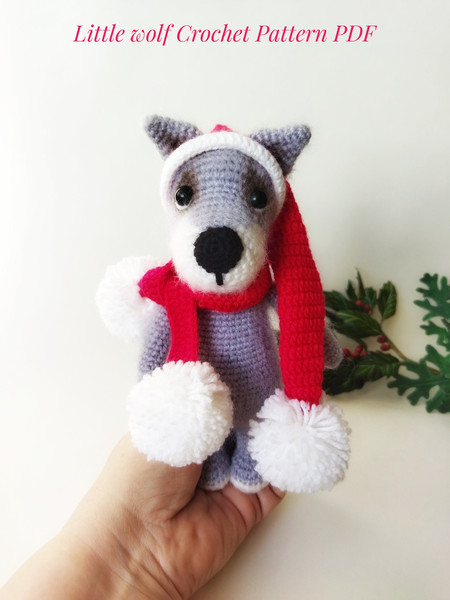 Gray wolf in santa cap Amigurumi pattern