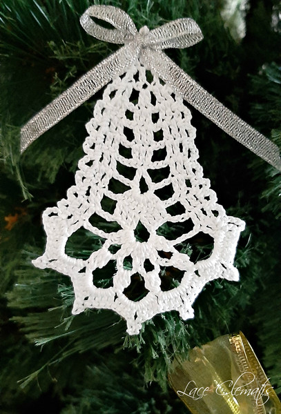 Crochet Christmas tree decoration pattern, Crochet snowflakes tutorial, Christmas bell pattern, Digital pattern pdf.