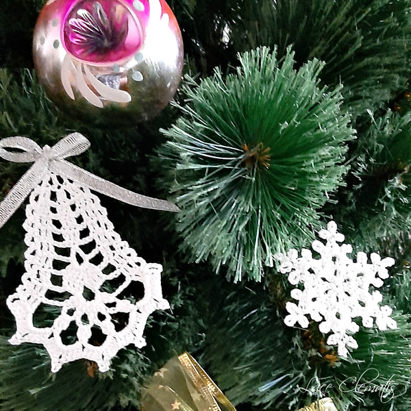 Crochet Christmas tree decoration pattern, Crochet snowflakes tutorial, Christmas bell pattern, Digital pattern pdf.
