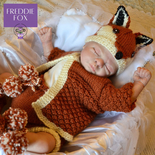 Freddy Fox Baby Knitting Pattern.jpg