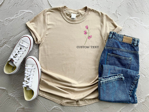 April Birth Flower Shirt, Custom Birth Month Gifts, Sweet Pea Shirt, Personalization Birthday Shirt, Gift For Mother's Day, Botanical Shirt.jpg