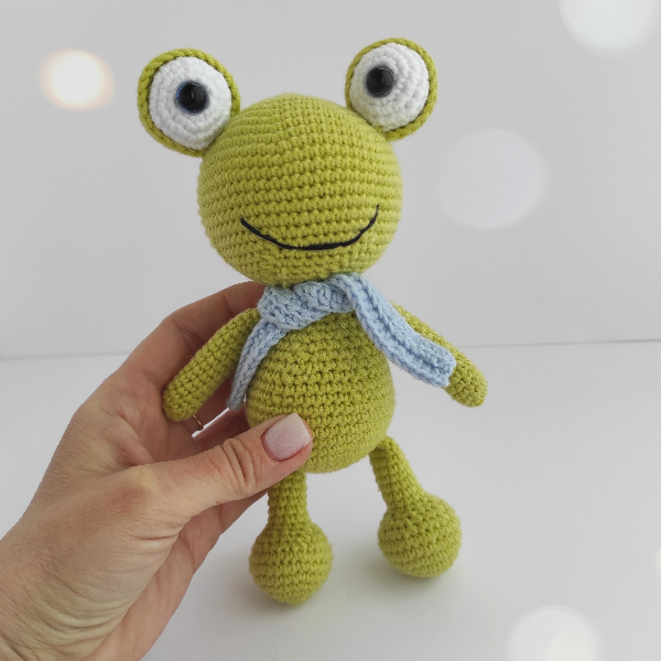 frog-crochet-2