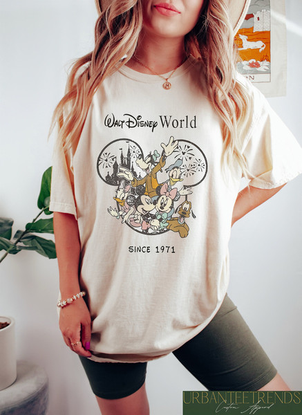 Retro Pirates of the Caribbean Shirt, Dead Men Tell No Tales Sweatshirt, Pirates Life Tee, Disney Family Gift, Disneyland Pirates Pullover.jpg