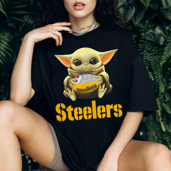 Baby Yoda Hug Pittsburgh Steelers Shirt - SpringTeeShop Vibrant Fashion that Speaks Volumes.jpg