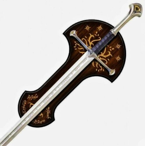 Legendary_Anduril's_Sword_Aragorn's_Narsil_in_LOTR (3).jpg