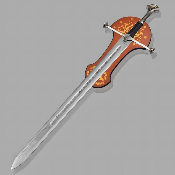 Legendary_Anduril's_Sword_Aragorn's_Narsil_in_LOTR (7).jpg