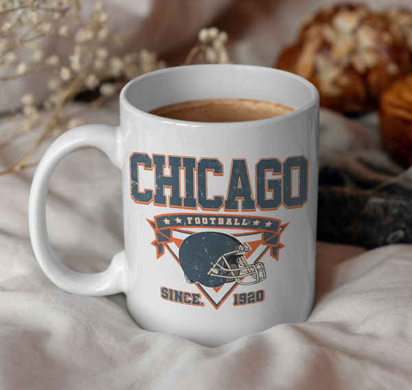 Vintage Chicago Football Mug, Vintage Style Chicago Football Coffee Mug, Chicago Mug, Sunday Football Tea Cup.jpg