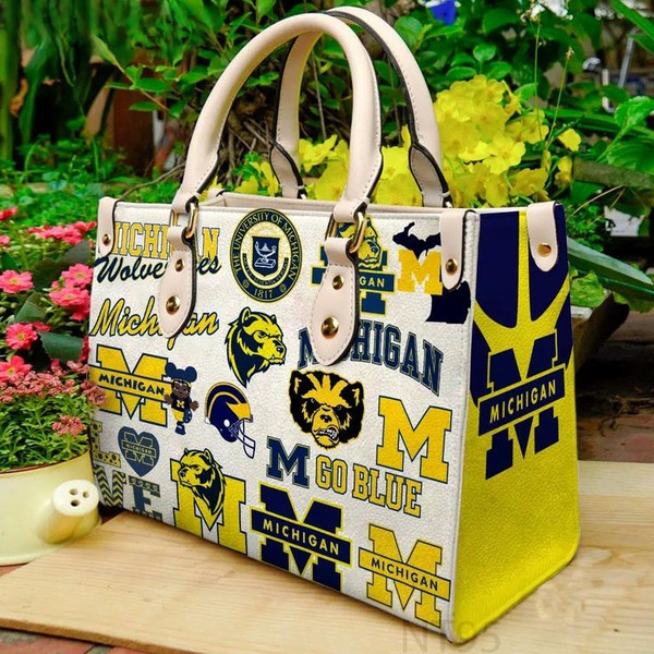 Michigan wolverines leather bag nt95 Women Leather Hand Bag.jpg