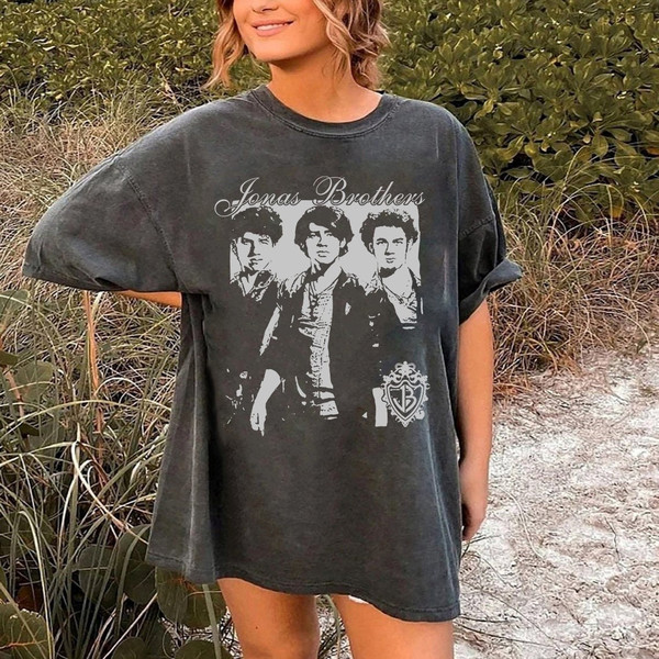 Jonas Brothers Vintage T-Shirt, Jonas Five Albums One Night Tour Shirt, Jonas Brothers 2023 Tour Shirt, Jonas 90's Tee, Comfort Colors Shirt 18.jpg