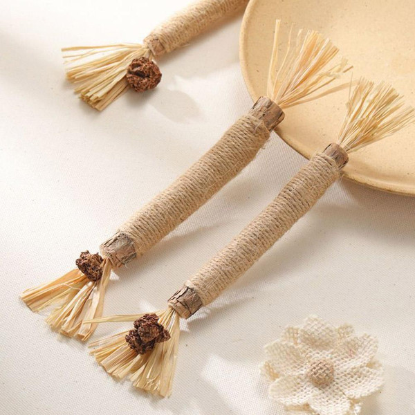 tuvkCat-Toys-Silvervine-Chew-Stick-Polygonum-Raffia-Grass-Cleaning-Teeth-Stick-Cat-Toy-Rope-Pet-Supplies.jpg