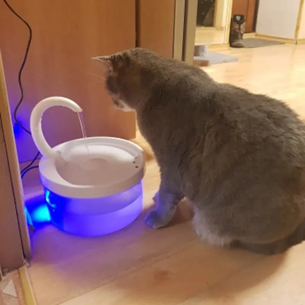 wCRdCats-Water-Fountain-With-Faucet-Cat-Water-Dispenser-With-No-LED-Blue-Light-USB-Powered-Automatic.jpg