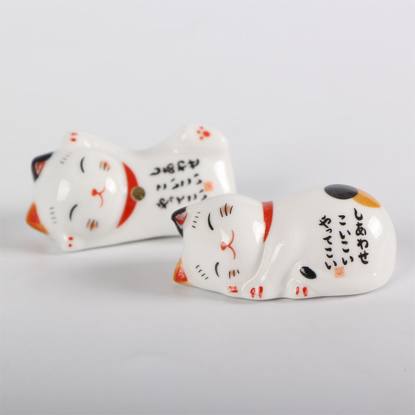 ZhFaCute-Cartoon-Ceramic-Tableware-Chopstick-Rest-Holder-Lucky-Cat-Practical-Chopsticks-Stand-Creative-Home-Kitchen-Decor.jpg