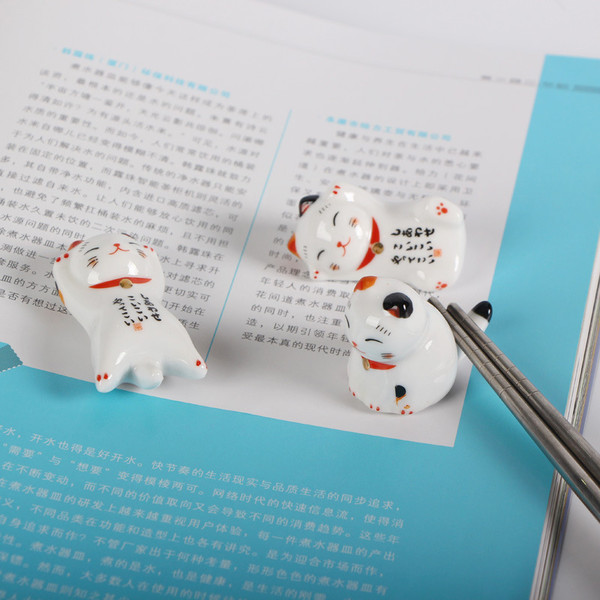 JoedCute-Cartoon-Ceramic-Tableware-Chopstick-Rest-Holder-Lucky-Cat-Practical-Chopsticks-Stand-Creative-Home-Kitchen-Decor.jpg