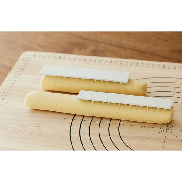 ueYW8Pcs-ABS-Pastic-Biscuit-Cake-Mold-Kitchen-Gadgets-Scale-Balance-Ruler-Fondant-Icing-Decorate-Tool-Pastry.jpg