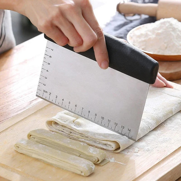 0lJjStainless-Steel-Dough-Pastry-Scraper-With-Measuring-Pizza-Cutter-Baking-Cake-Bread-Noodle-Knife-Dough-Scraper.jpg