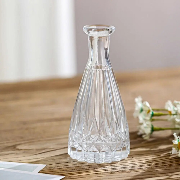 tvpeINS-Mini-Wedding-Glass-Flower-Vase-Embossed-Retro-Transparent-Hydroponics-Plant-Vase-Desktop-Ornaments-Home-Decoration.jpg