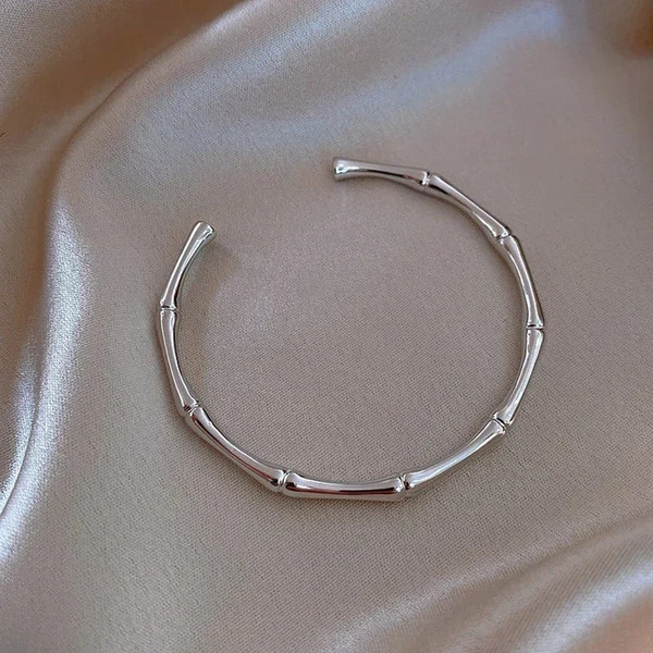 JmDV2024-New-Simple-Twisted-Stainless-Steel-Open-Bangles-for-Men-Women-Delicate-Silver-Color-Cuff-Bracelet.jpg