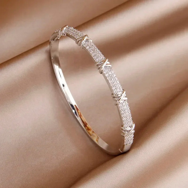 pTWUClassic-Luxury-Shiny-Zircon-Letter-Charm-Bracelet-for-Women-Fashion-Brand-Jewelry-Wedding-Party-Gifts-Jewelry.jpg