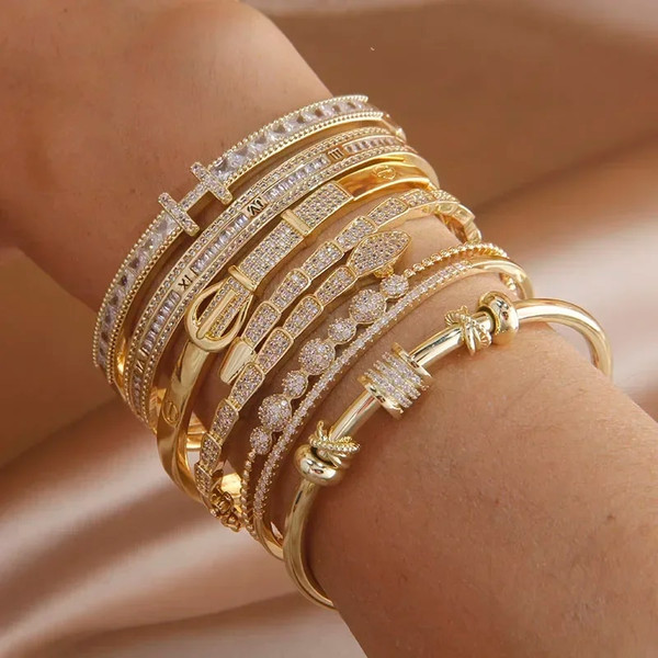 jjdQClassic-Luxury-Shiny-Zircon-Letter-Charm-Bracelet-for-Women-Fashion-Brand-Jewelry-Wedding-Party-Gifts-Jewelry.jpg