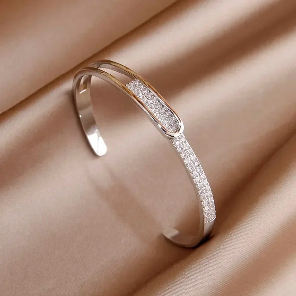 7qlwClassic-Luxury-Shiny-Zircon-Letter-Charm-Bracelet-for-Women-Fashion-Brand-Jewelry-Wedding-Party-Gifts-Jewelry.jpg