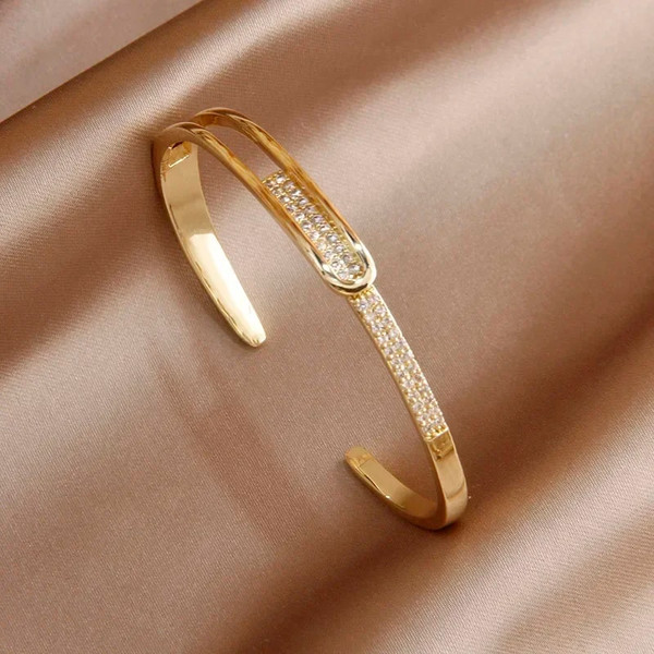 dLN3Classic-Luxury-Shiny-Zircon-Letter-Charm-Bracelet-for-Women-Fashion-Brand-Jewelry-Wedding-Party-Gifts-Jewelry.jpg