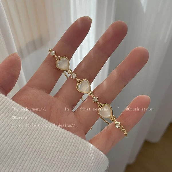 l8hcY2K-Zircon-Ins-Bracelets-for-Women-Korean-Fashion-Sweet-Girls-Sparkling-Hollow-Heart-Delicate-Chain-Bracelet.jpg