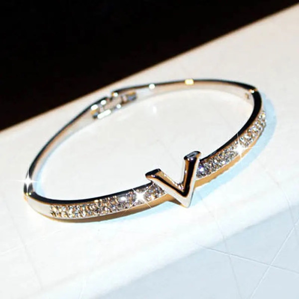 h0EKJUWANG-Trend-Fashion-Korea-Simple-Micro-Inlaid-Zircon-Word-Lady-Bracelets-for-Women-Temperament-Exquisite-Luxury.jpg