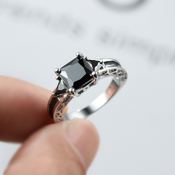 L7EDDelicate-Silver-Color-Trendy-Ring-for-Women-Elegant-Princess-Cut-Inlaid-Black-Zircon-Stones-Wedding-Ring.jpg