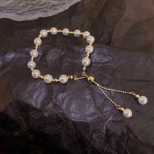 PLwsNew-Fashion-Trend-Unique-Design-Elegant-Delicate-Baroque-Pearl-Bracelet-Ladies-Premium-Jewelry-Birthday-Party-Gift.jpg