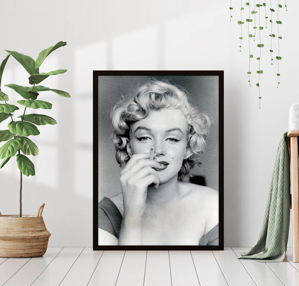 Marilyn Monroe Smoking Cigarette Famous Movie Actress Print Black & White Retro Vintage Fashion Photography Canvas Framed Printed Wall Art.jpg