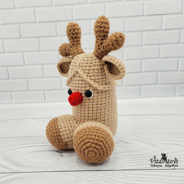 Penis Toy Crochet.jpg
