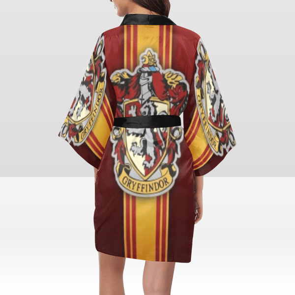 Gryffindor Kimono Robe.png