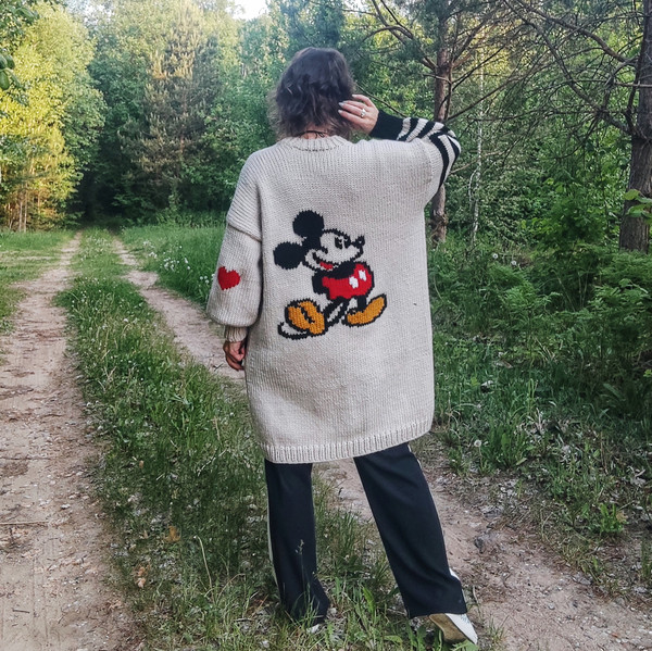 mickeycardigan3.jpg