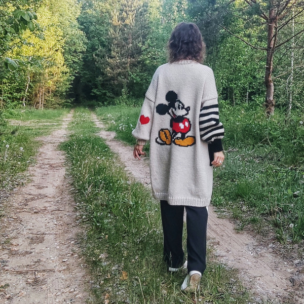 mickeycardigan4.jpg