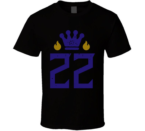 King Derrick Henry 22 Crown Baltimore Football Fan T Shirt.jpg