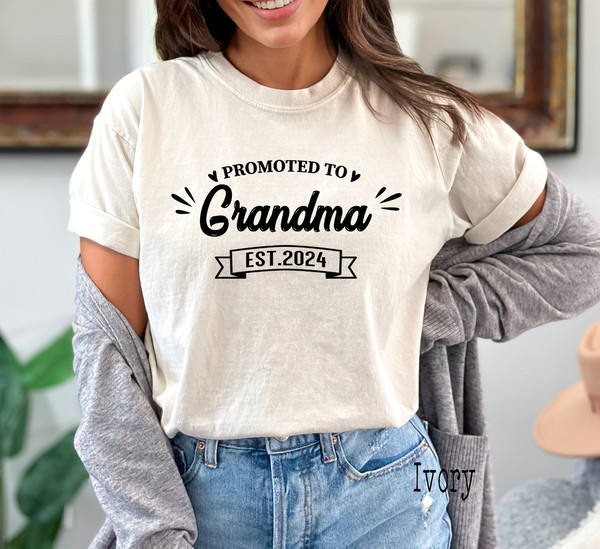 Comfort Colors®, Promoted To Grandma Shirt, Grandma Shirt, Pregnancy Announcement, Gift for Grandma, Baby Reveal Shirt, Grandma Est Shirt.jpg