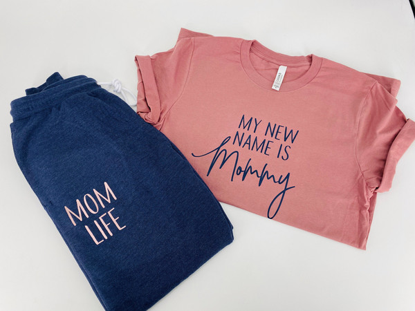 mom coming home outfit, baby shower gift for mom, new mom gift set, new mom shirt, new mom sweatpants, mothers day quarantine shirt.jpg