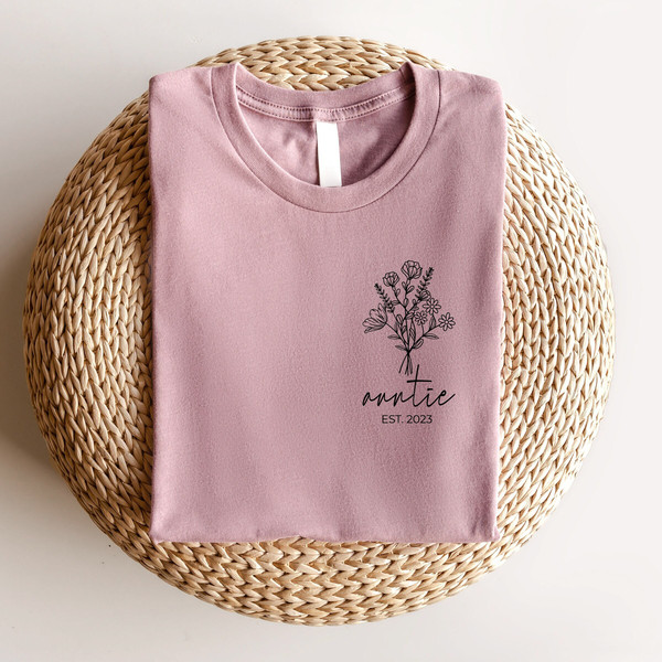 Personalize Floral Auntie Christmas Gift Shirt, Mothers Day Gift For Aunt, New Aunt Announcement Shirt, Cute Auntie Shirt, Mothers Day Shirt.jpg