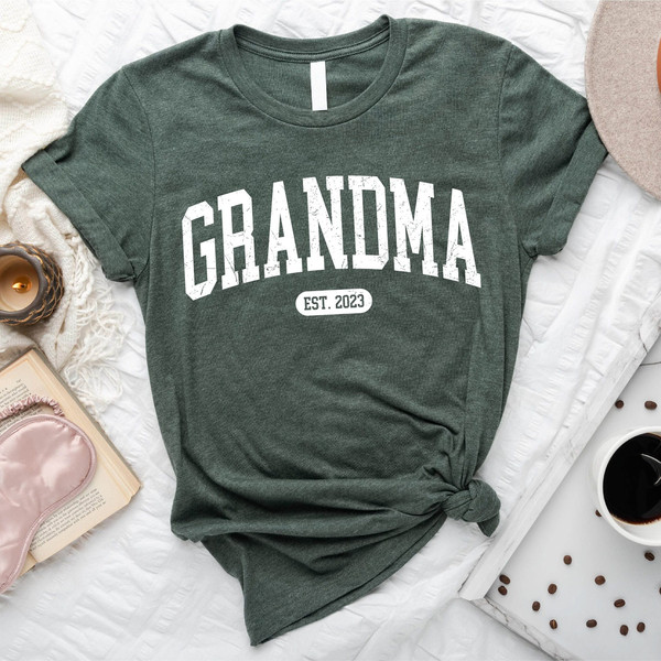 Personalize Mom Gift For Grandma Shirt, Mothers Day Gift, Nana Shirt, Gift for Grandmother, Cute Mom Shirt, Mama Shirt, Mothers Day Shirt.jpg