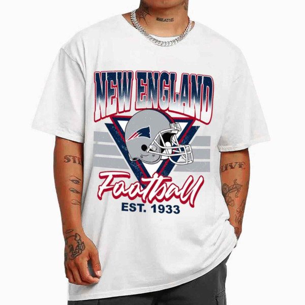 Sunday Retro New England Patriots Helmets NFL T-Shirt - Cruel Ball.jpg