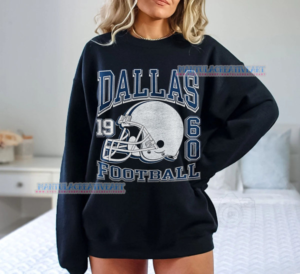 Dallas Football T Shirt, Vintage Style Dallas Football T shirt, Football T shirts.jpg