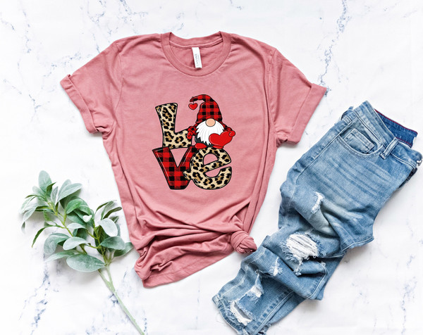 Valentine love Gnomes Shirt,Heart Shirt,Love Shirt,Leopard Print Shirt,Retro Leopard Shirt,Leopard Design For Women Shirt,Gnomes Love Shier.jpg