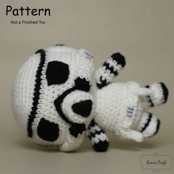 stormtrooper-amigurumi-pattern.jpg