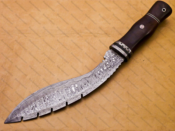 Kukri knife (4).JPG