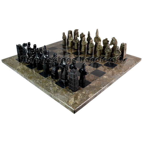 Oceanic_Black _Chess_Set_03.jpg